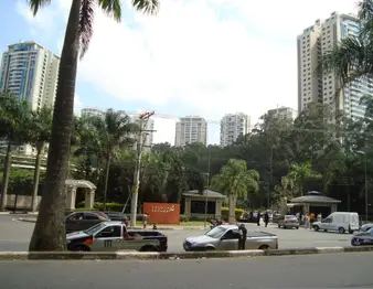 Fachada do Villaggio de Panamby